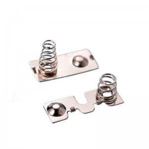 Pin chạm vào máy bay áp dụng pin lò xo